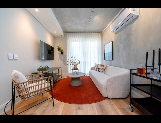 2 BEDROOM APARTMENT FOR SALE IN VREDEHOEK